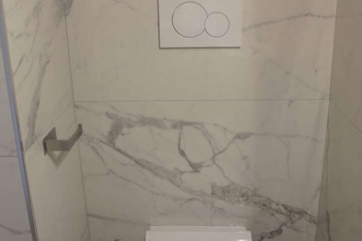 Room 85 of 103