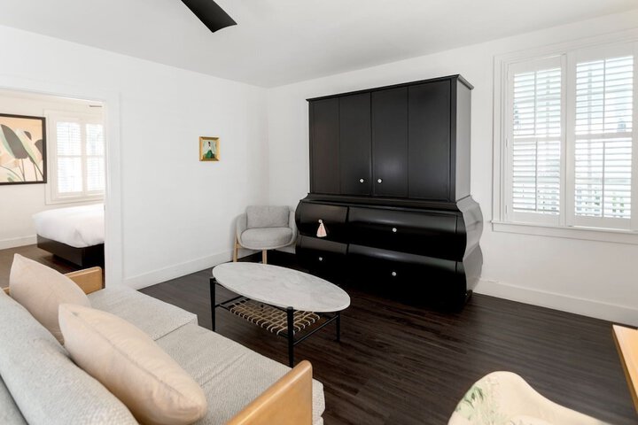 Room 18 of 51
