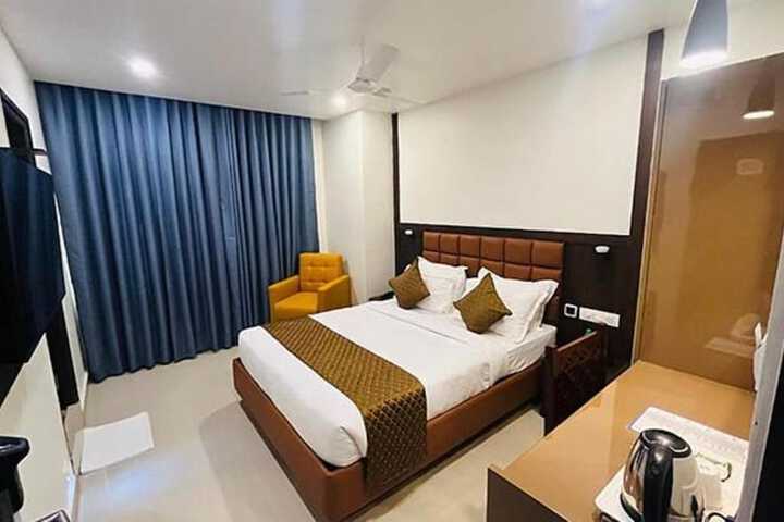 Room 15 of 21