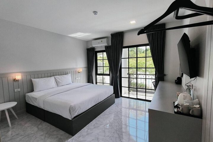 Room 10 of 22