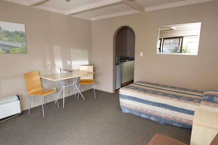 Room 14 of 23