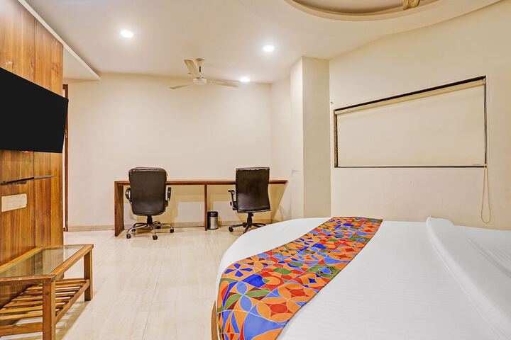 Room 13 of 29