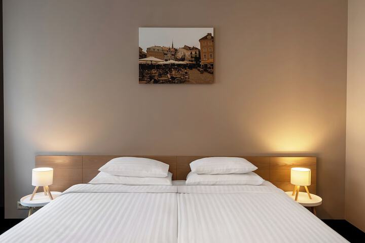 Room 14 of 42