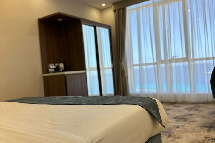 Room 14 of 42