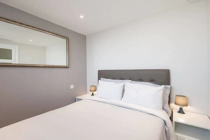 Room 3 of 15