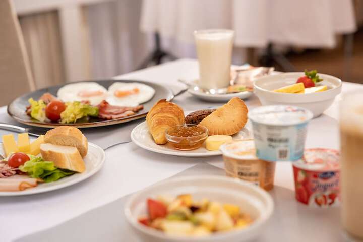 Breakfast/Coffee Service 39 of 61