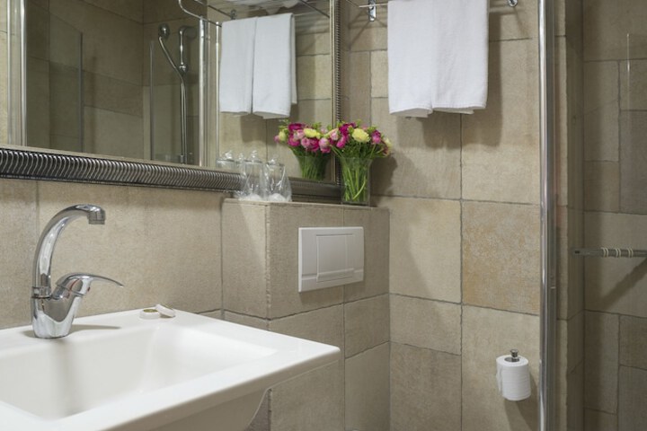 Clean Restrooms