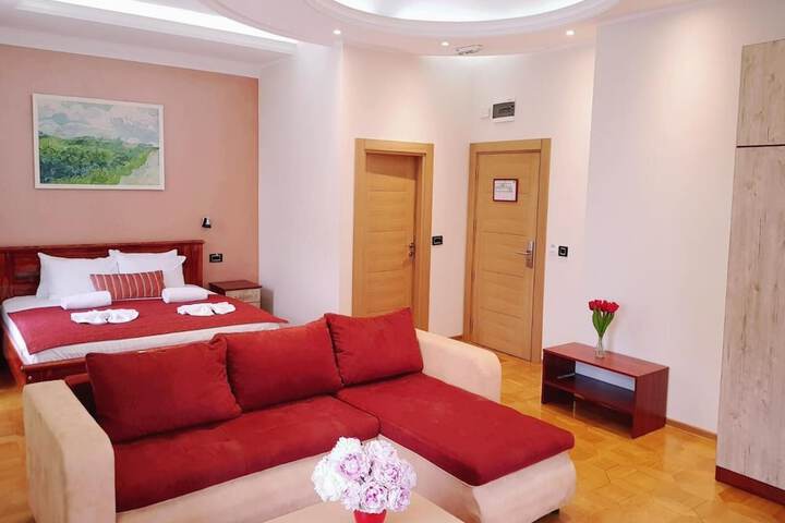 Room 25 of 66