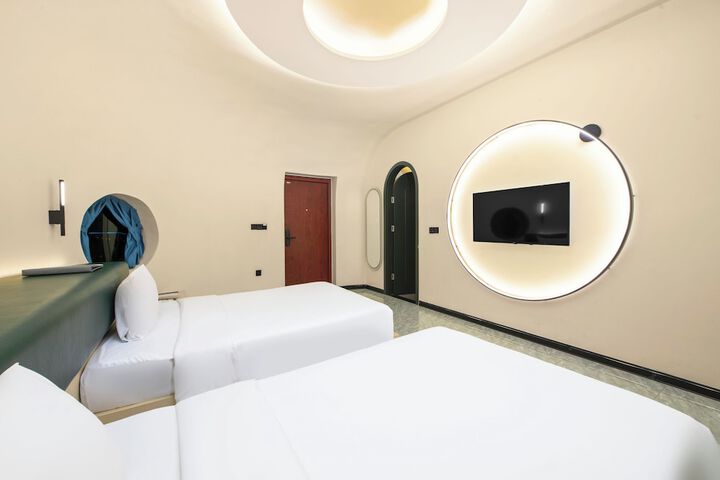 Room 21 of 63