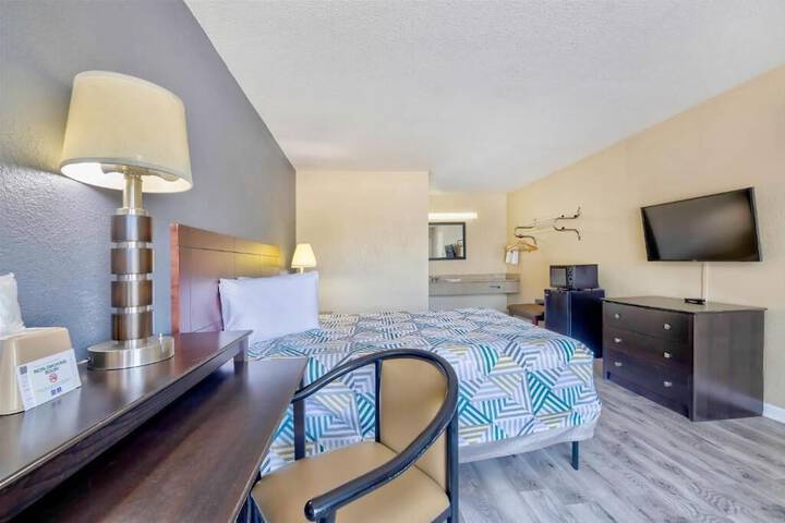 Room 22 of 31