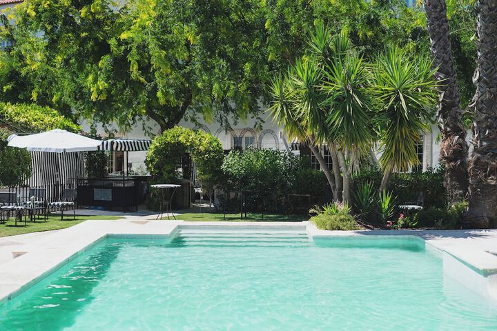 Pool 31 of 105
