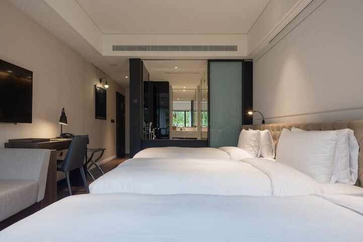 Room 13 of 57