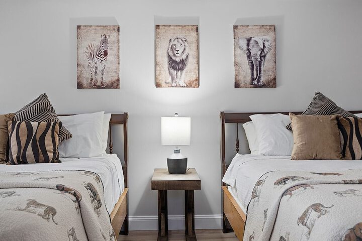 Room 84 of 156
