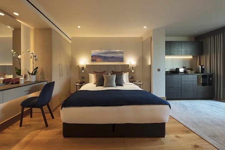 Room 12 of 70
