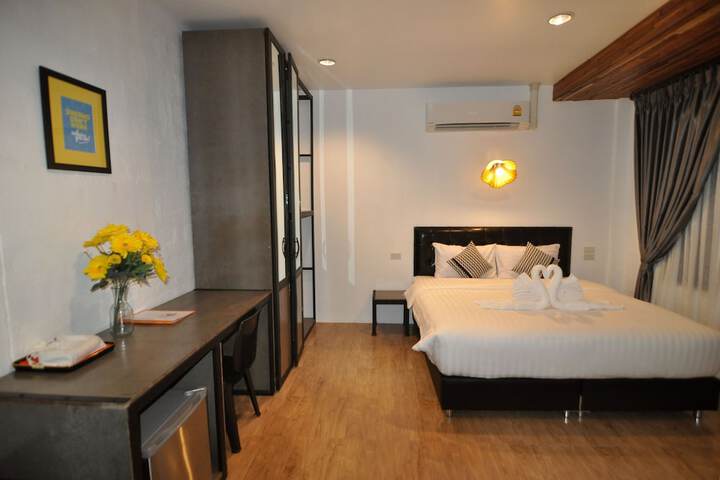 Room 12 of 138