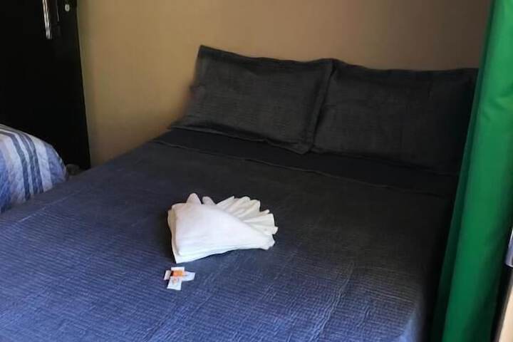 Room 16 of 48