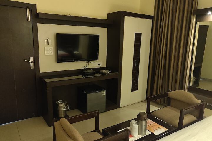 Room 7 of 23