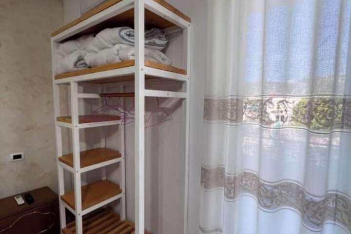 Room 11 of 35