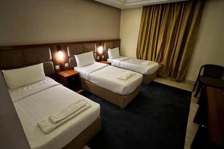 Room 16 of 18