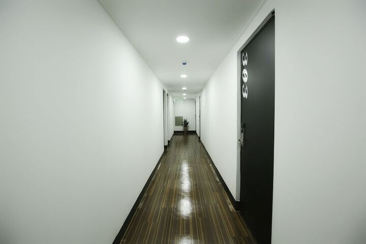 Room 8 of 46