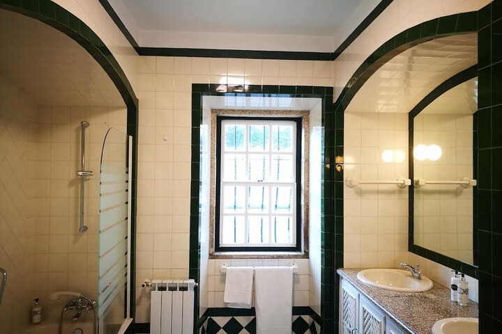 Room 15 of 31