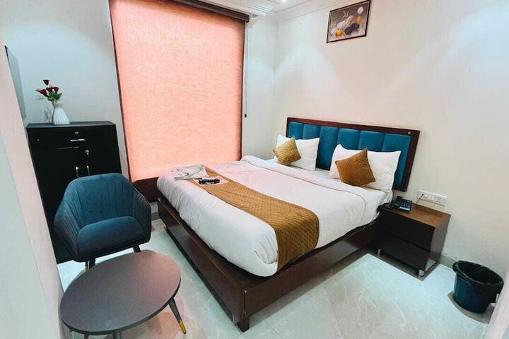 Room 6 of 29