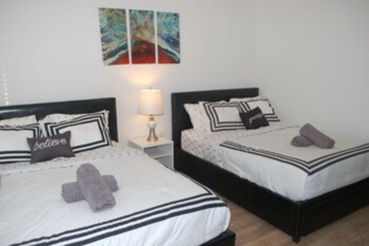 Room 14 of 25