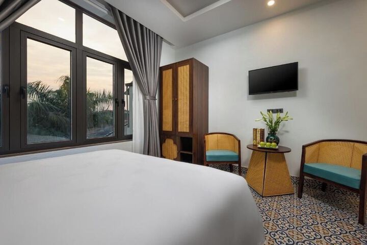 Room 16 of 23