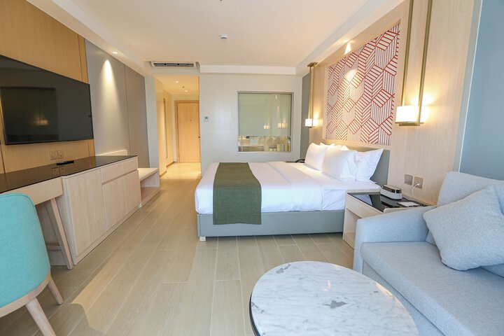 Room 7 of 62