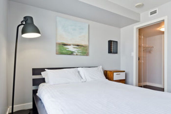 Room 2 of 3