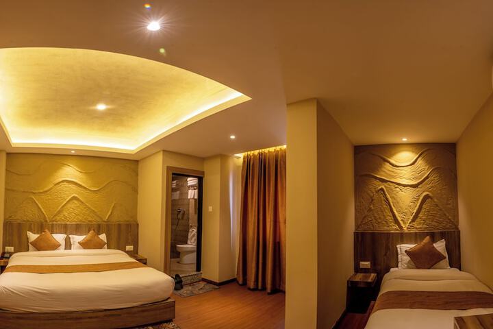 Room 14 of 60