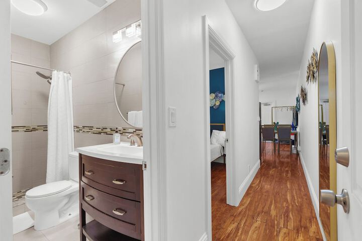 Room 102 of 120