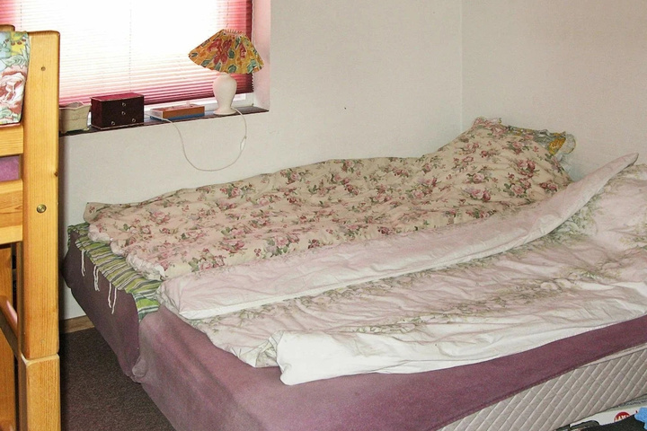 Room 2 of 14