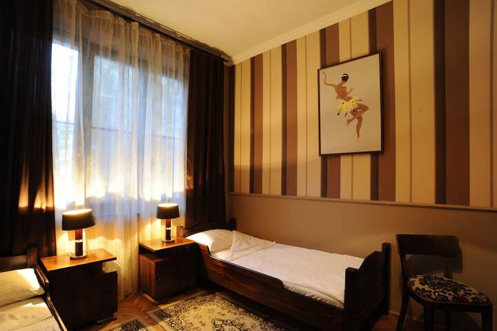 Room 5 of 54