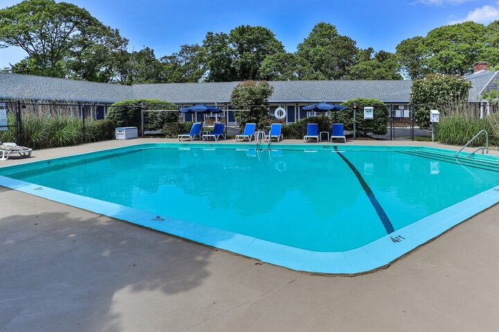 Pool 34 of 66