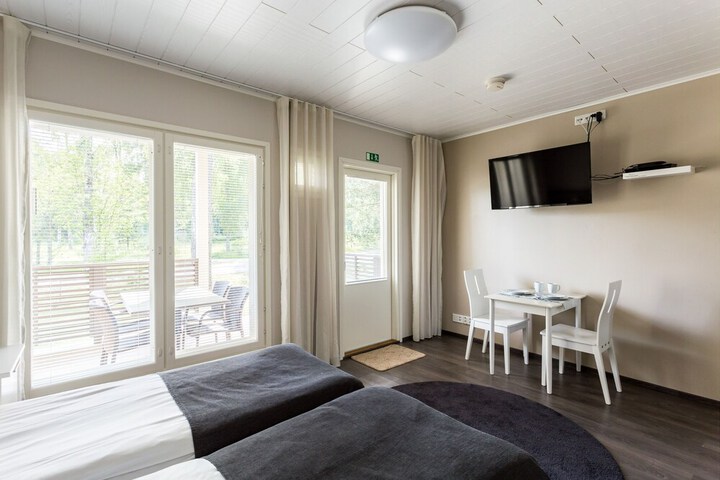 Room 8 of 185