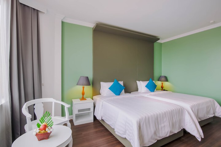Room 4 of 56