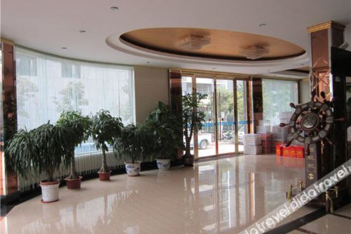 Hotel Interior 8 of 21