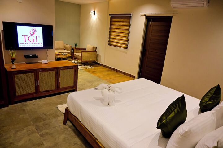 Room 15 of 63