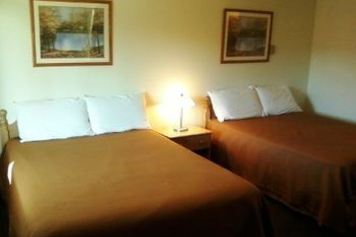 Image of Shady Oaks Motel