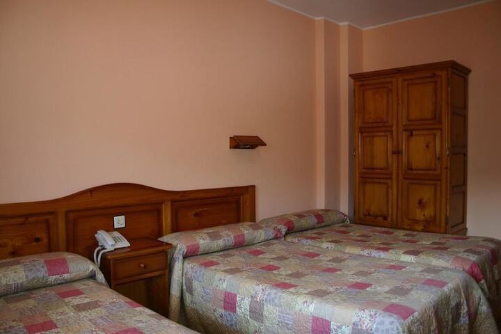 Room 2 of 14