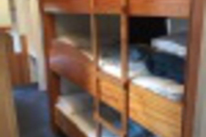 Room 148 of 300
