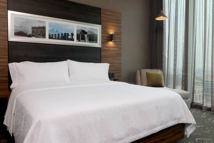 Room 14 of 60