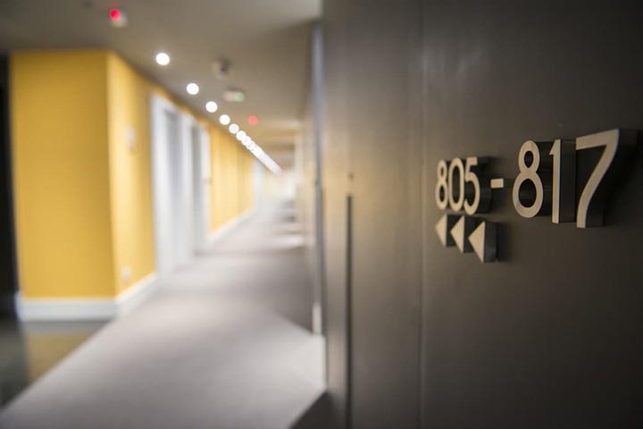 Ballroom/Hall 59 of 74