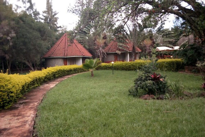Hotel Exterior 17 of 21