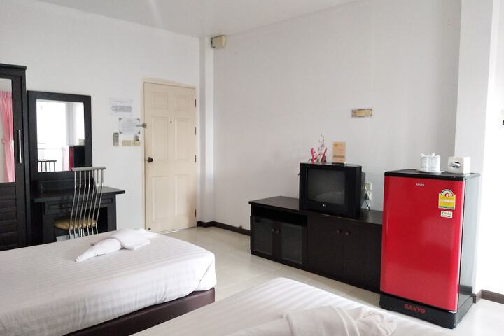 Room 5 of 23