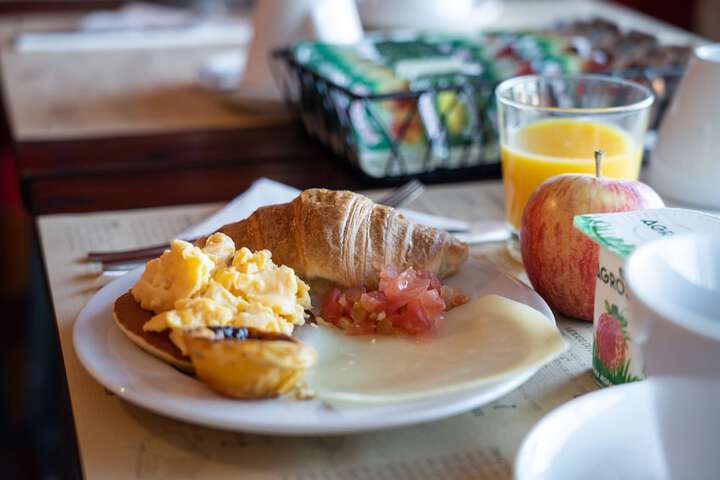 Breakfast/Coffee Service 76 of 93