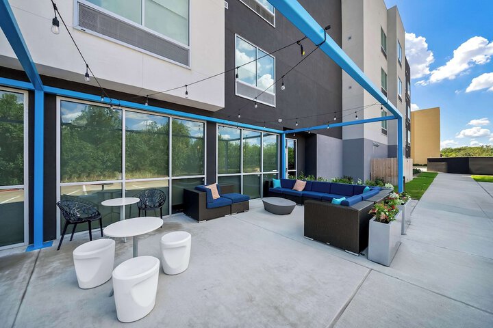 Terrace/Patio 52 of 55