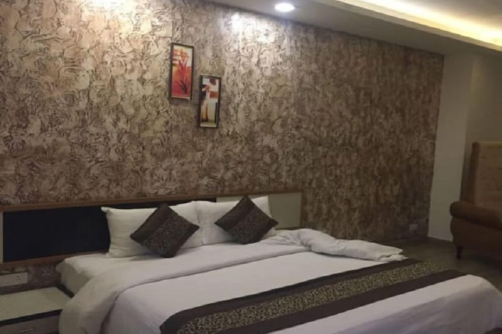 Room 5 of 35