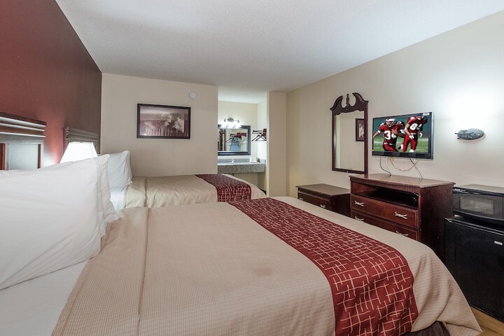 ADA Accessible Deluxe 2 Queen Beds (1 of 8)